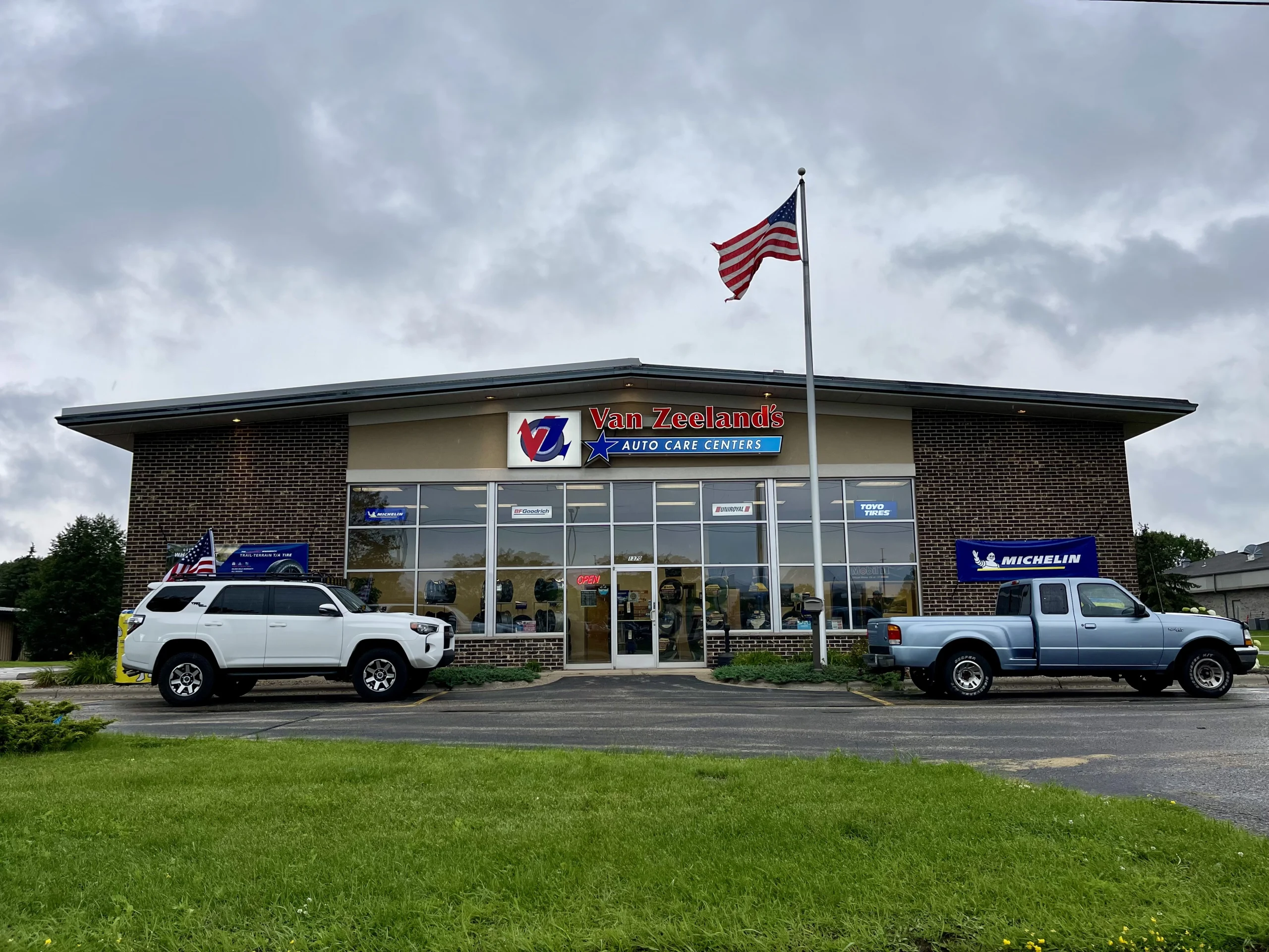 Menasha-Shop-Photo-scaled